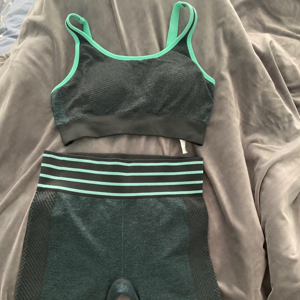 Fabletics Athletic Outfit